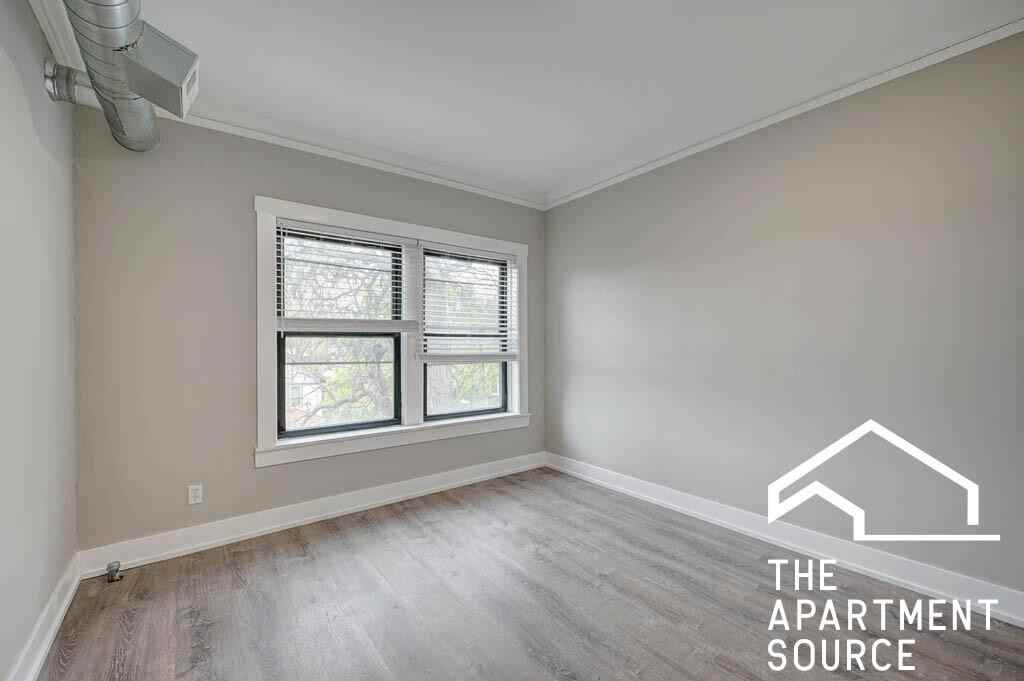 6523 N Newgard Ave #1G - Photo 4 of 14