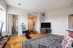 featured image of 2046 W Touhy Ave #3
