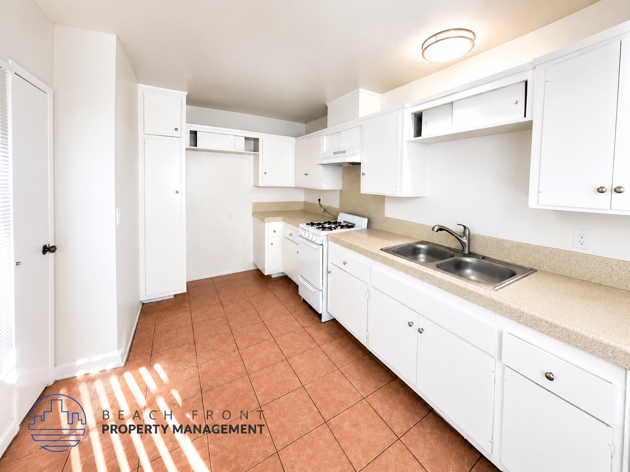4217 Carlin Ave. - Photo 4 of 9