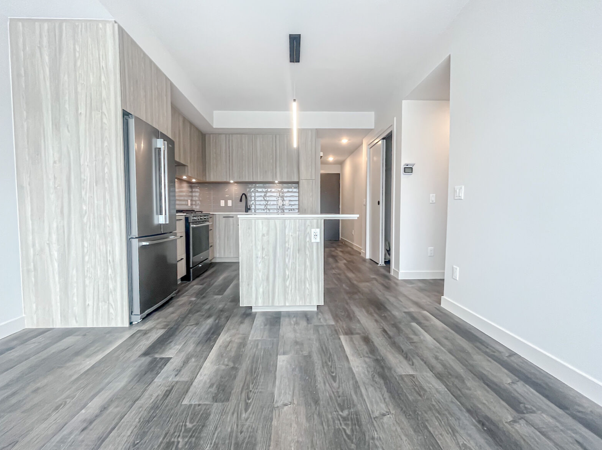 1107 Gladstone Road Northwest - Photo 5 of 14
