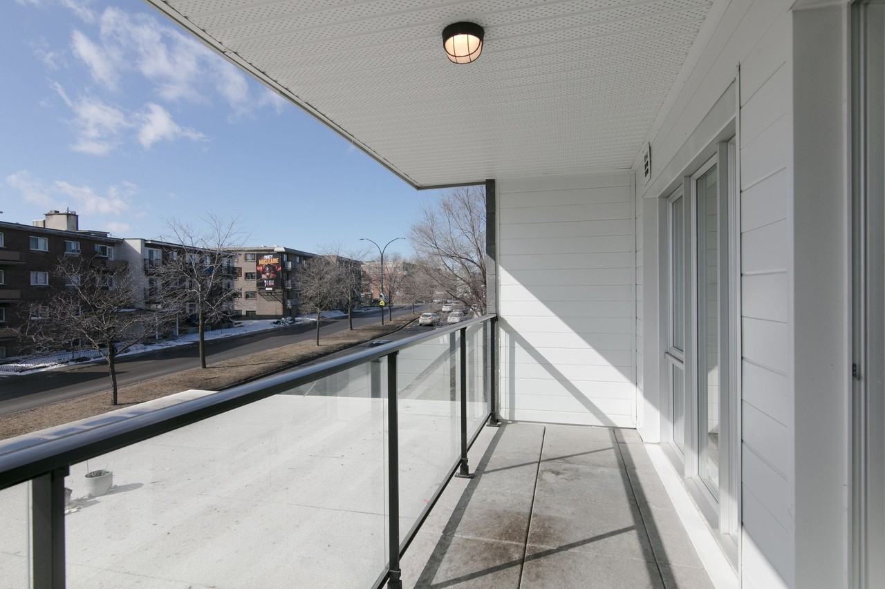 9675 Av Papineau — photo 3