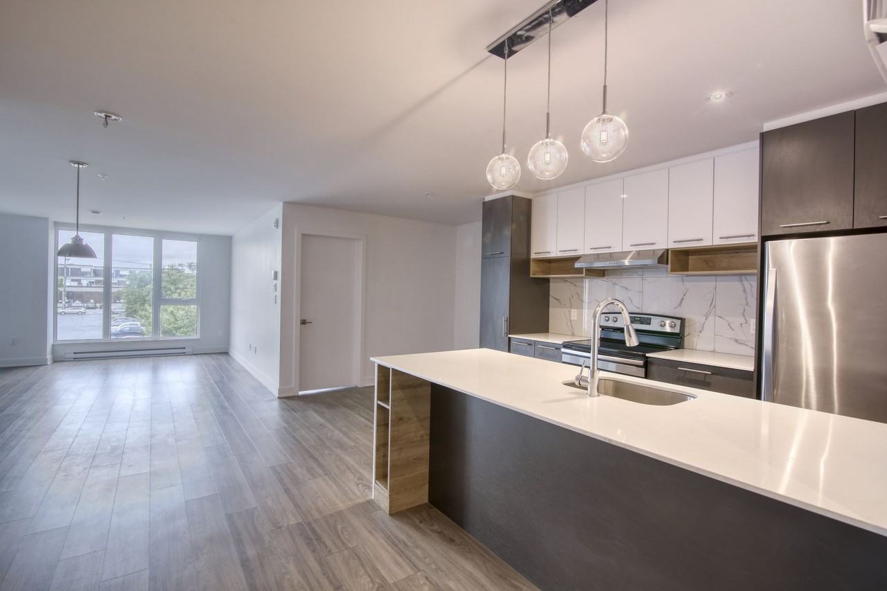 9675 Av Papineau — photo 1
