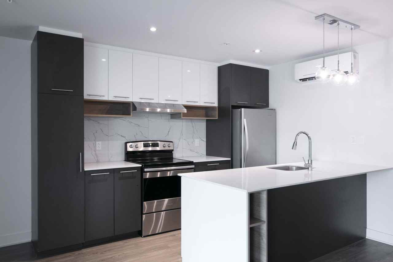 9675 Av Papineau — photo 3