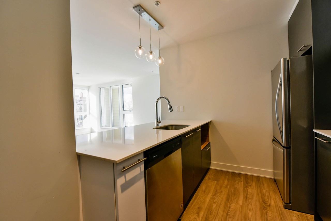 9675 Av Papineau — photo 2