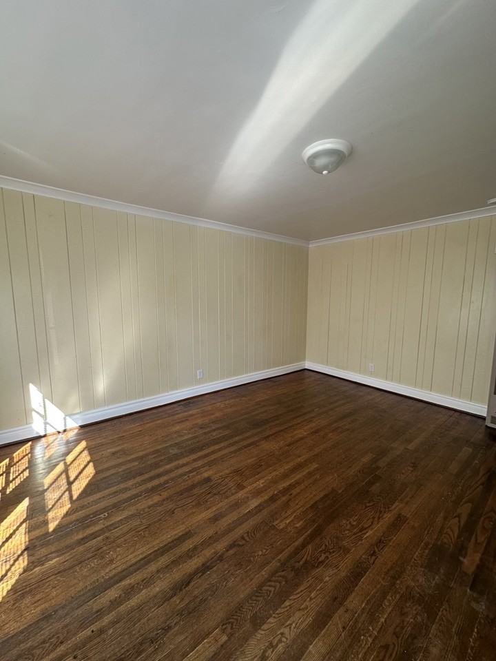 3738 Beatties Ford Rd - Photo 4 of 11