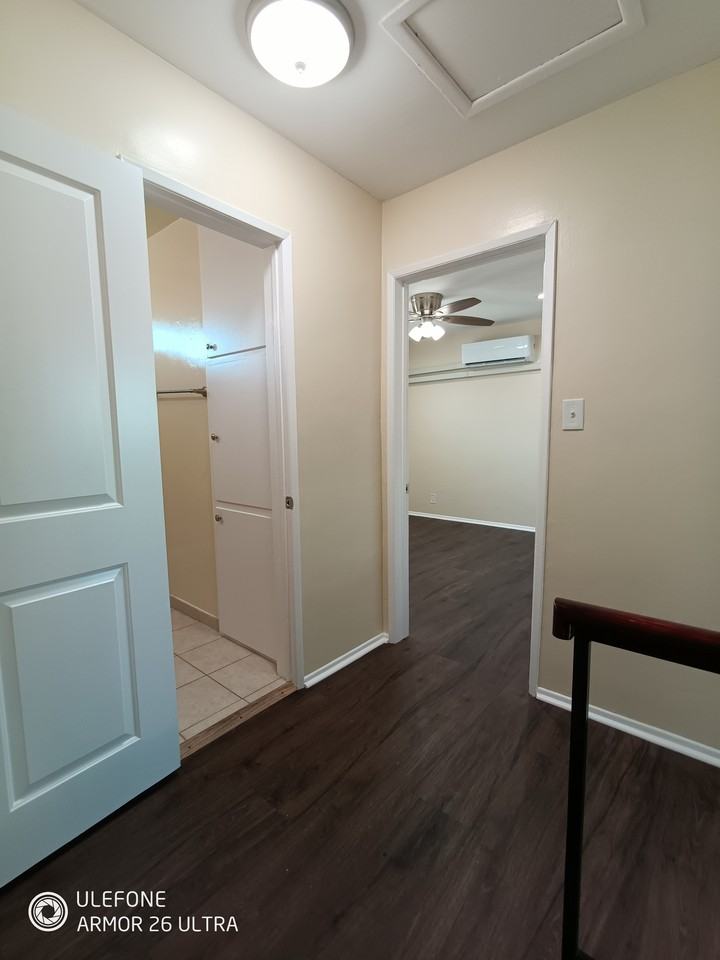6809 Vinevale Ave #K - Photo 3 of 16