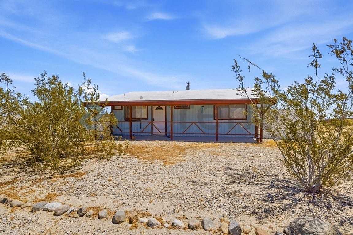 2214 Portola St - Photo 2 of 30