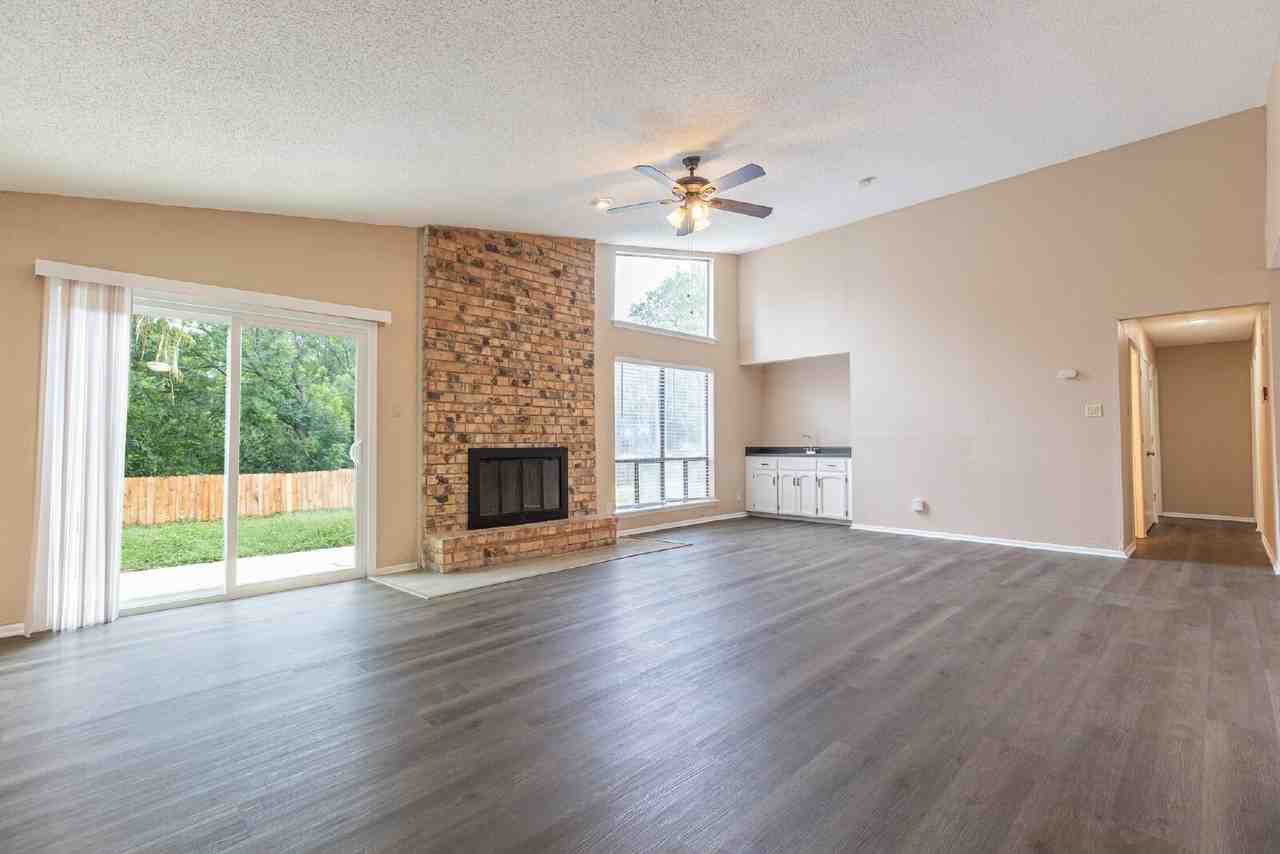 5814 Pineway St - Photo 6 of 31