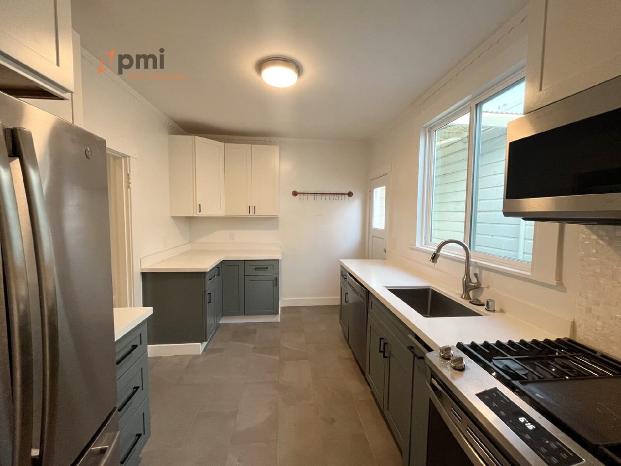 518 Presidio Ave - Photo 4 of 9