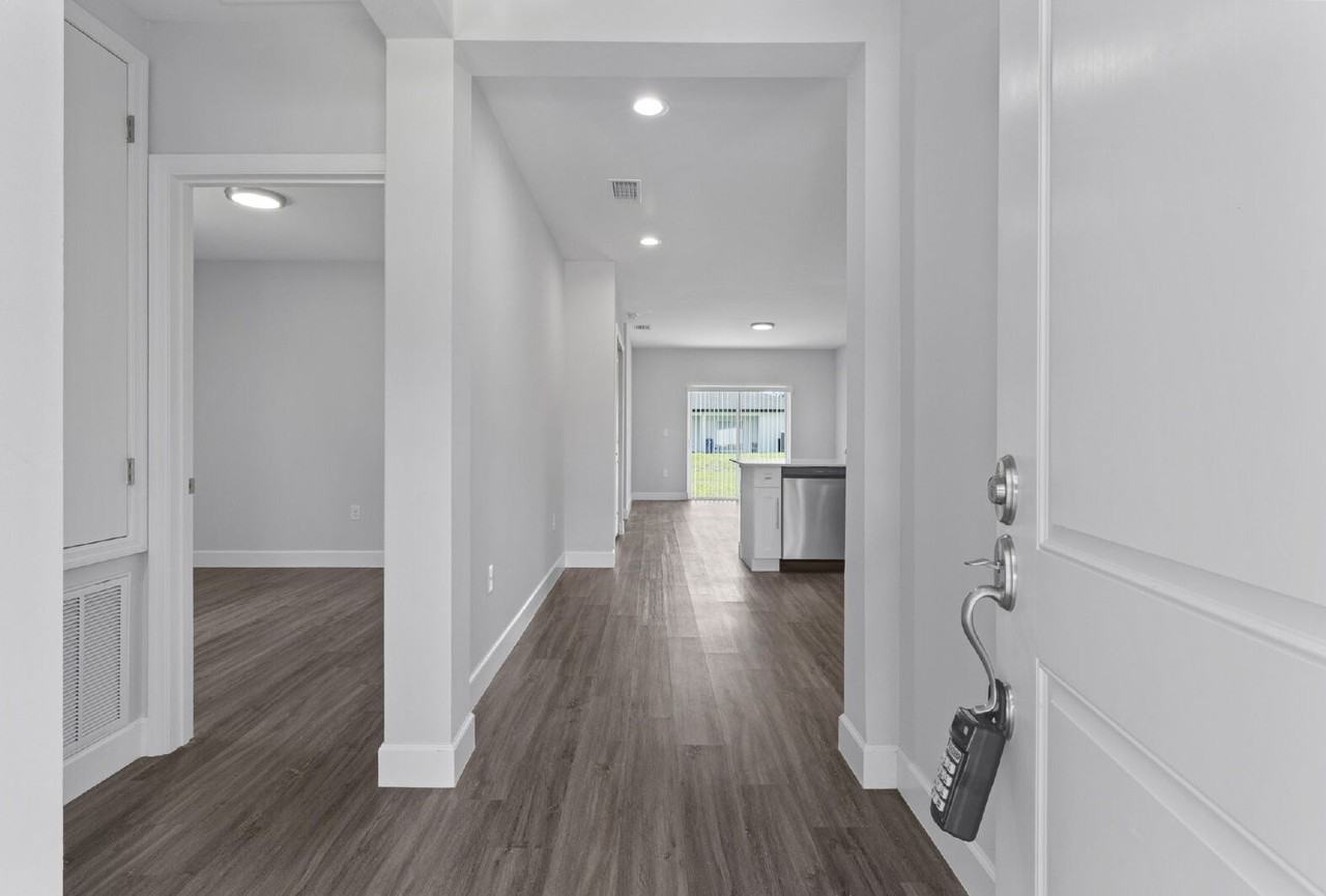 2232 Hilton St - Photo 5 of 23