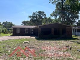 featured image of 2964 S Perkins Rd