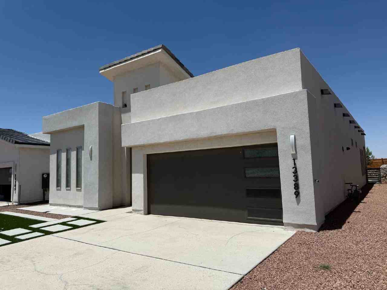 13389 Carterton Ave - Photo 4 of 50