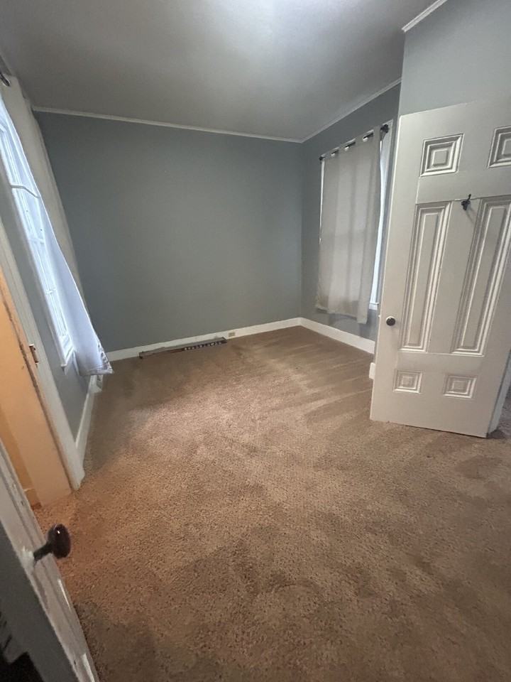 151 Main St #2 - Photo 4 of 7