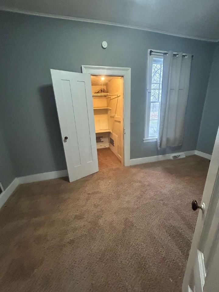 151 Main St #2 - Photo 5 of 7