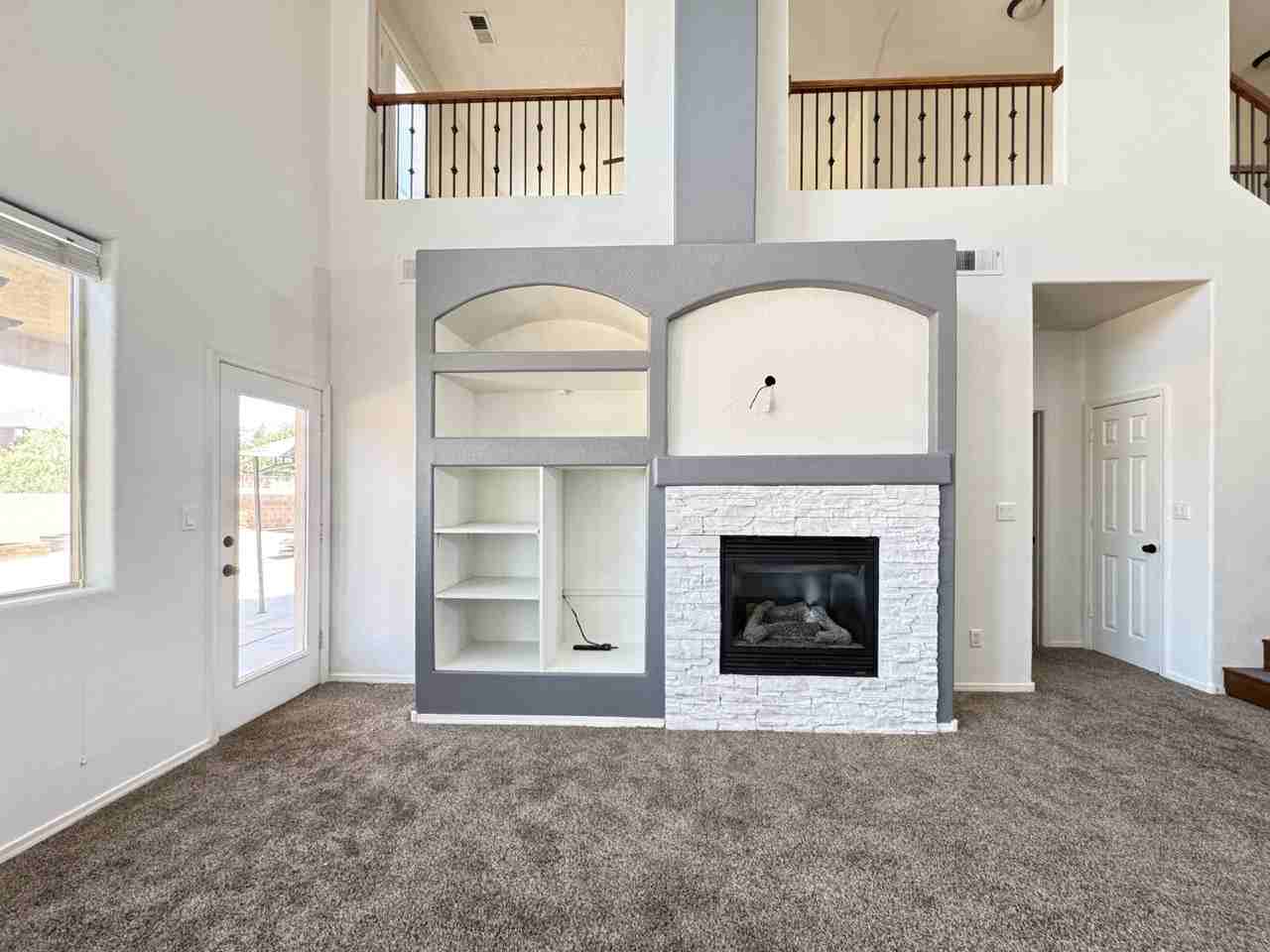 2036 Violeta Way Se - Photo 3 of 30
