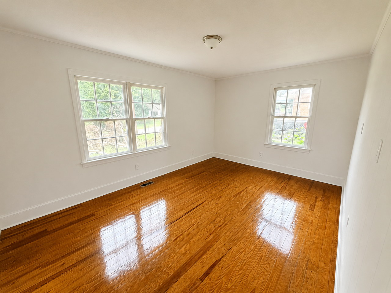 4830 Wilson Rd - Photo 4 of 15