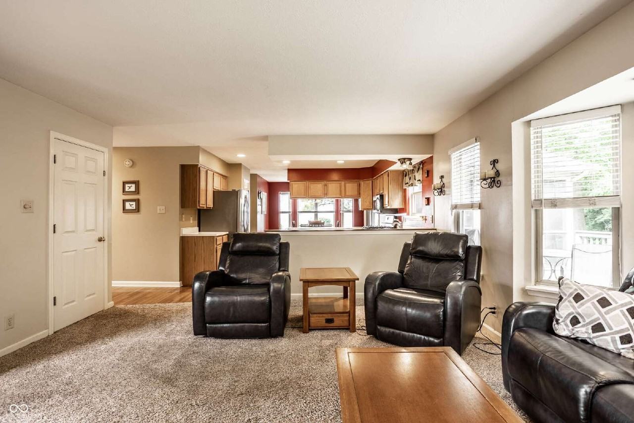 3712 Kinnett Ln - Photo 6 of 27
