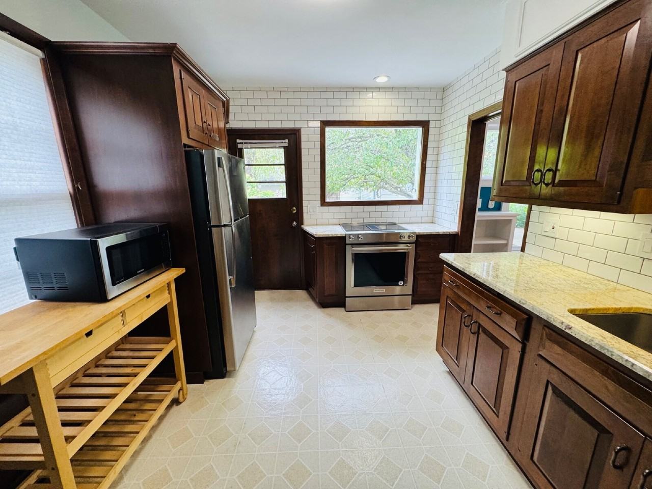 4549 Washburn Ave S - Photo 7 of 46