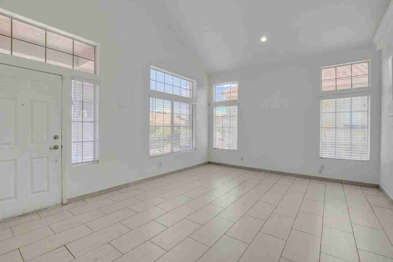 3557 Sedwick Dr - Photo 7 of 50