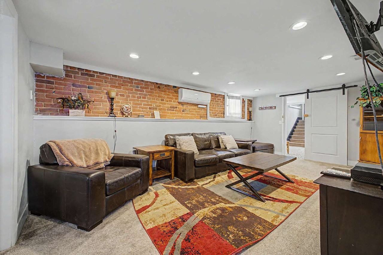 1156 S Downing St - Photo 5 of 28