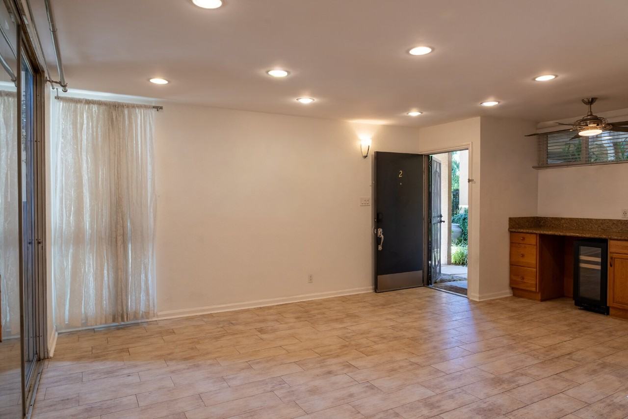 465 S Los Robles Ave #2 - Photo 2 of 13