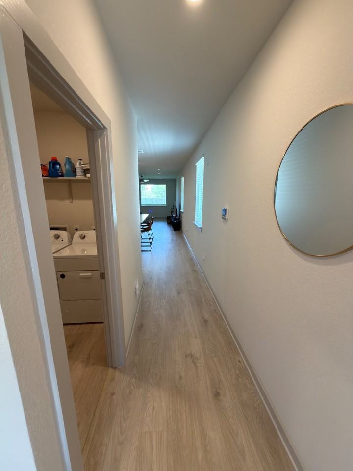 119 Gillingham St - Photo 3 of 8