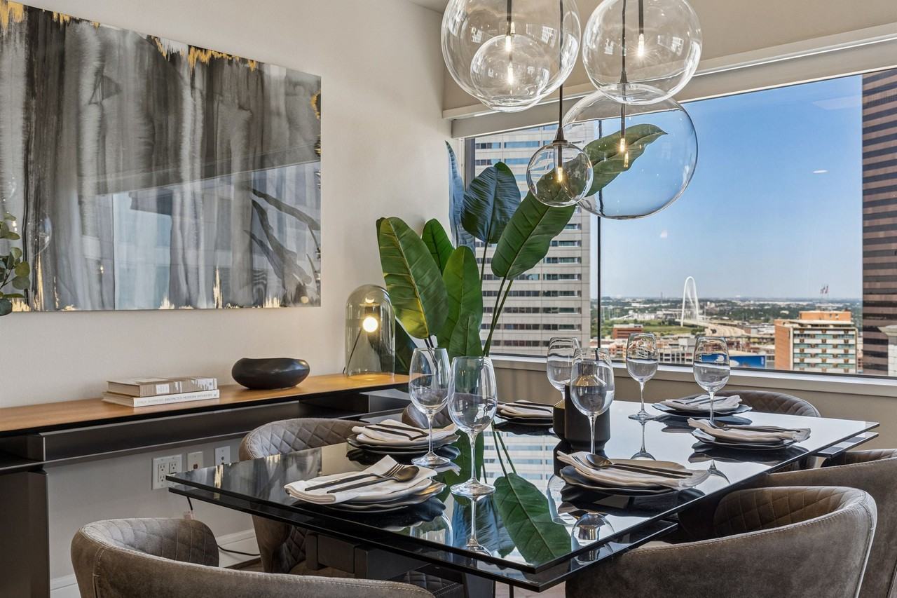 One Dallas Center - Photo 7 of 35