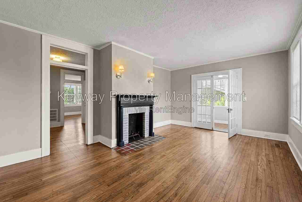 1013 Georgia Ave #A - Photo 6 of 22