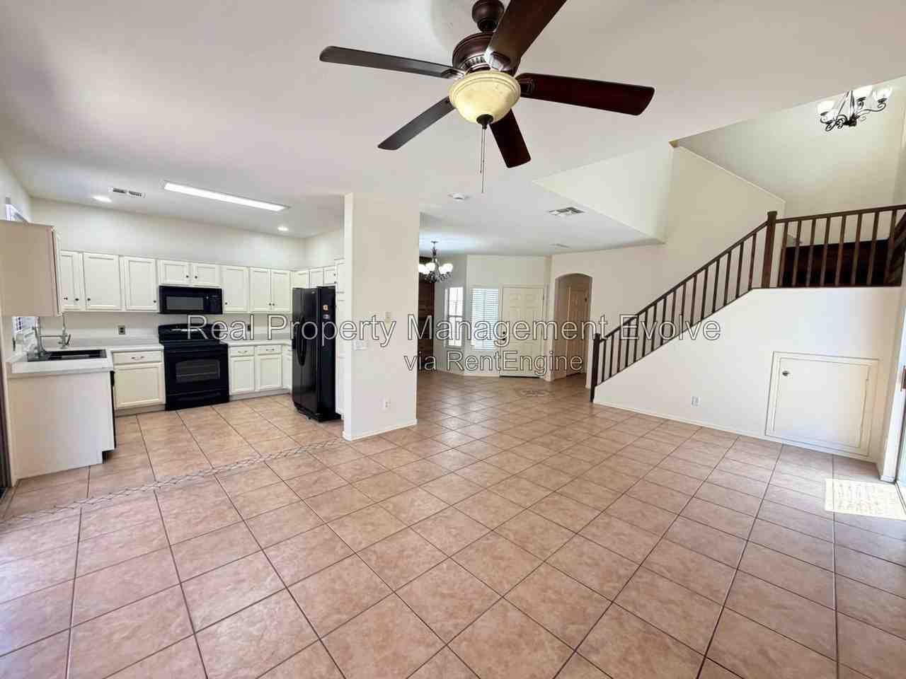 2060 N 30th St - Photo 7 of 33