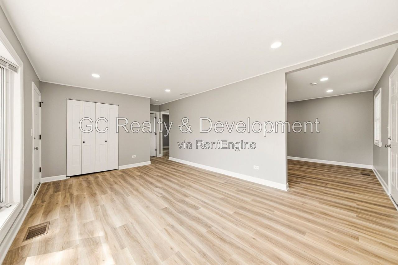 2804 School Dr - Photo 5 of 15
