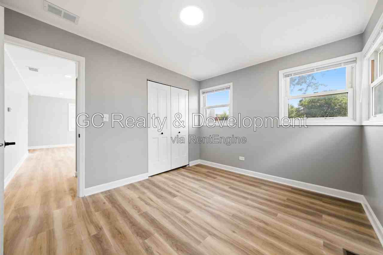 2804 School Dr - Photo 7 of 15