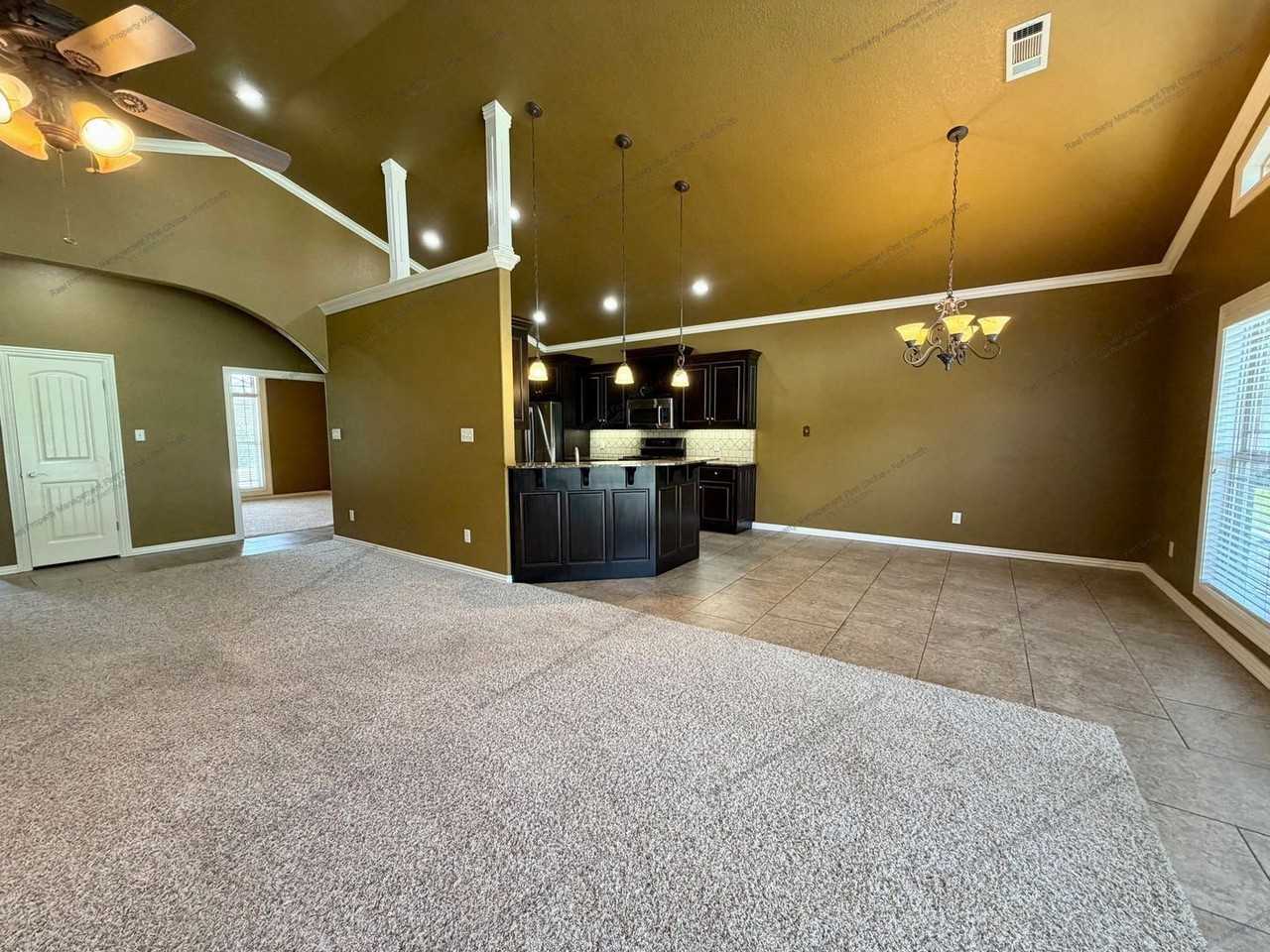 3718 Brighton Pl - Photo 7 of 46