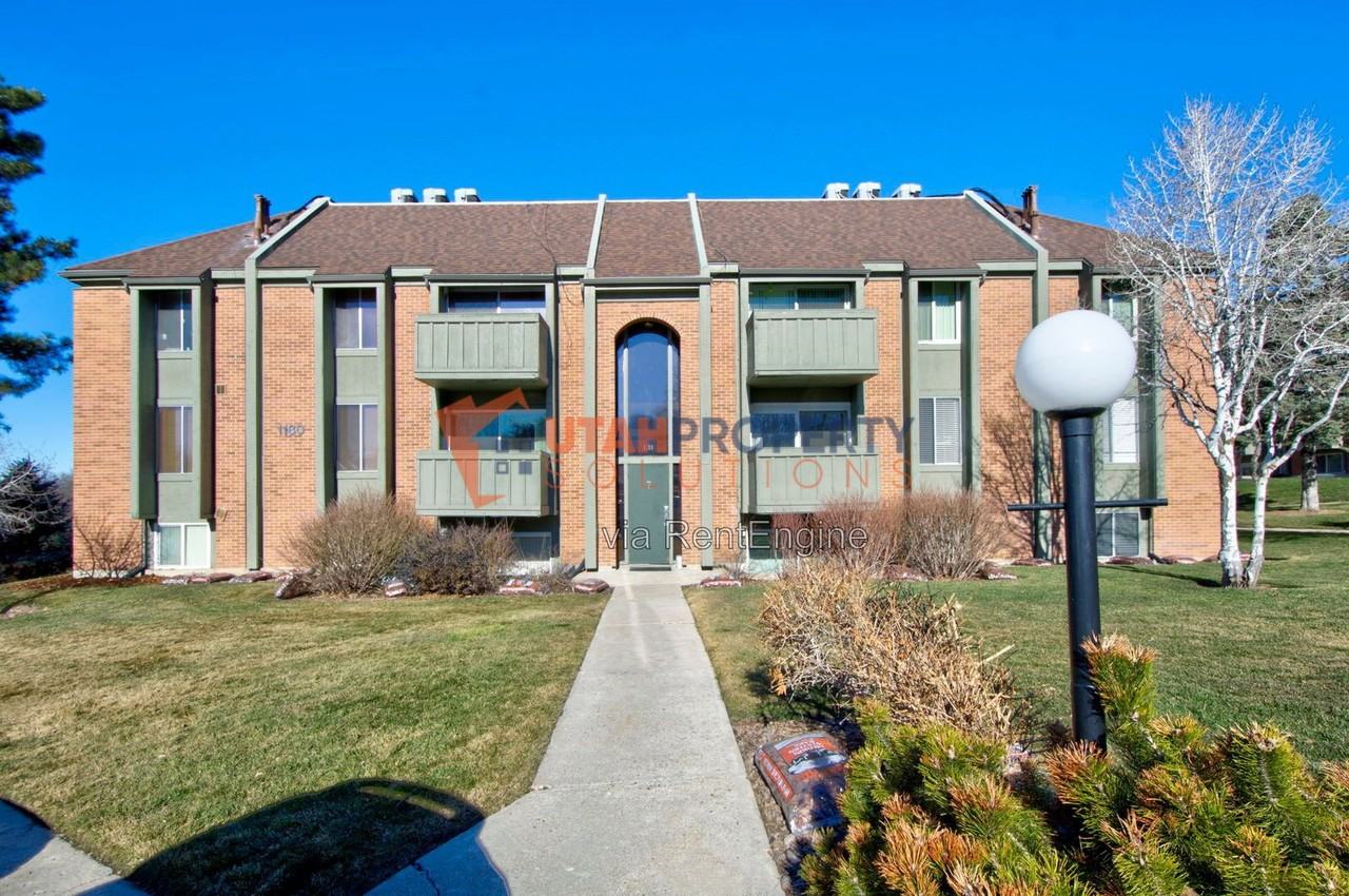 1180 S Foothill Dr #733 - Photo 2 of 28