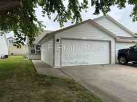 featured image of 1710 Prairie Ave