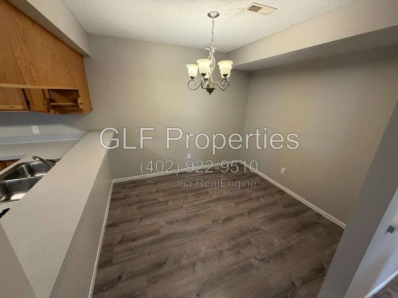 1710 Prairie Ave - Photo 4 of 9