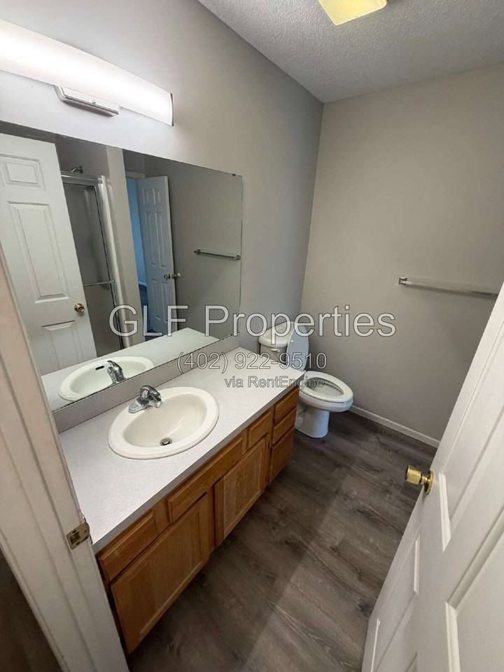 1710 Prairie Ave - Photo 5 of 9