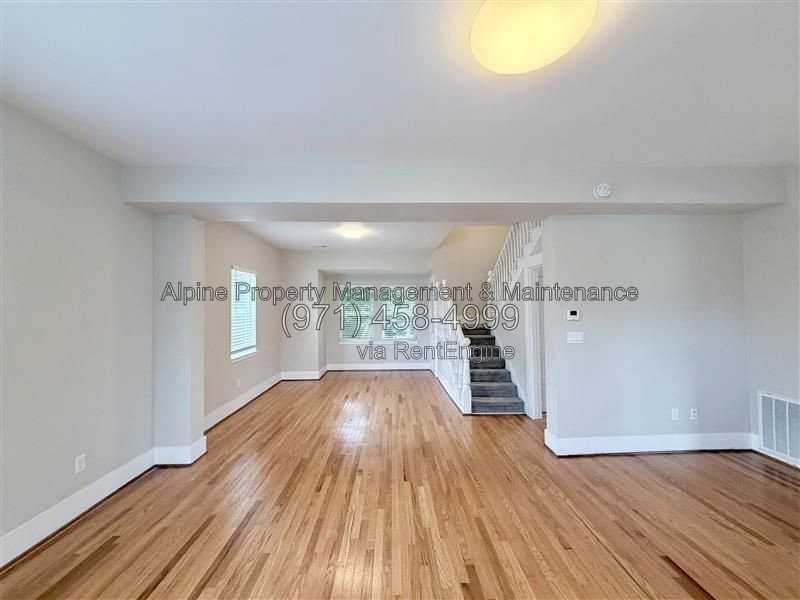 5004 Se 38th Ave #A - Photo 5 of 29
