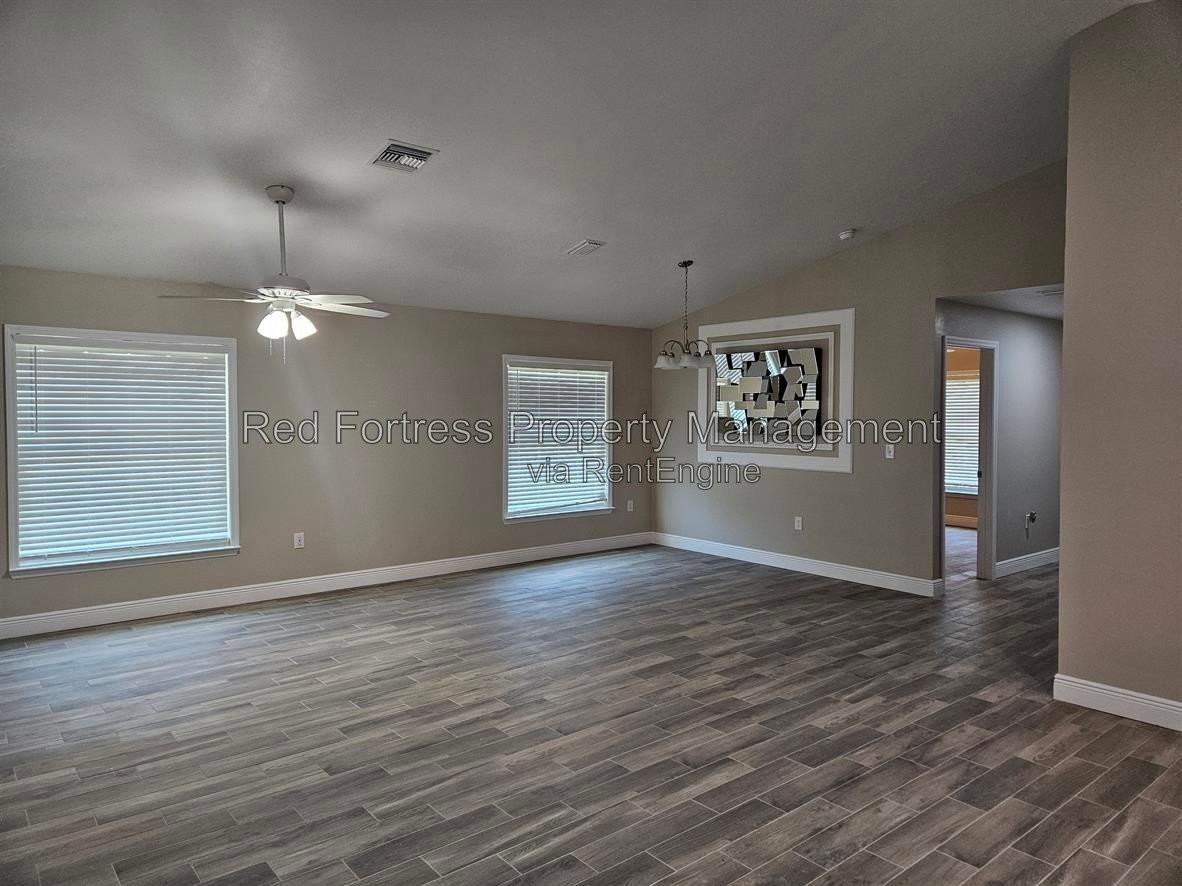 344 Louise Ave - Photo 5 of 13