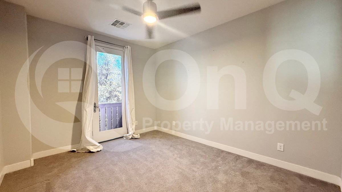 3713 E Robert St - Photo 7 of 20