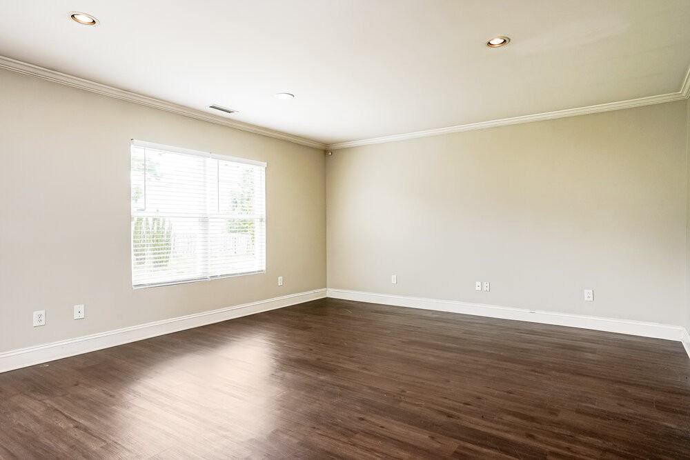 535 Kerriann Ln - Photo 3 of 16