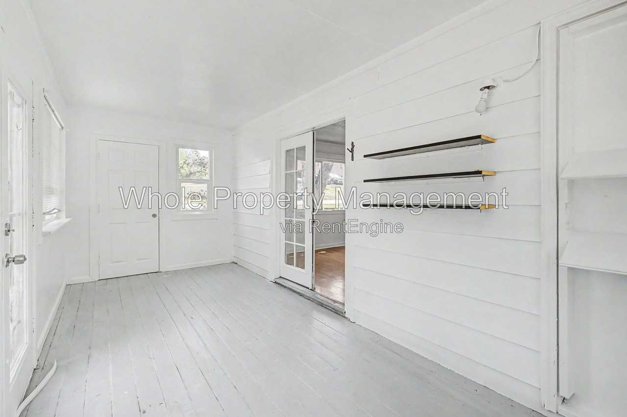 5605 W 17th Ave - Photo 3 of 34