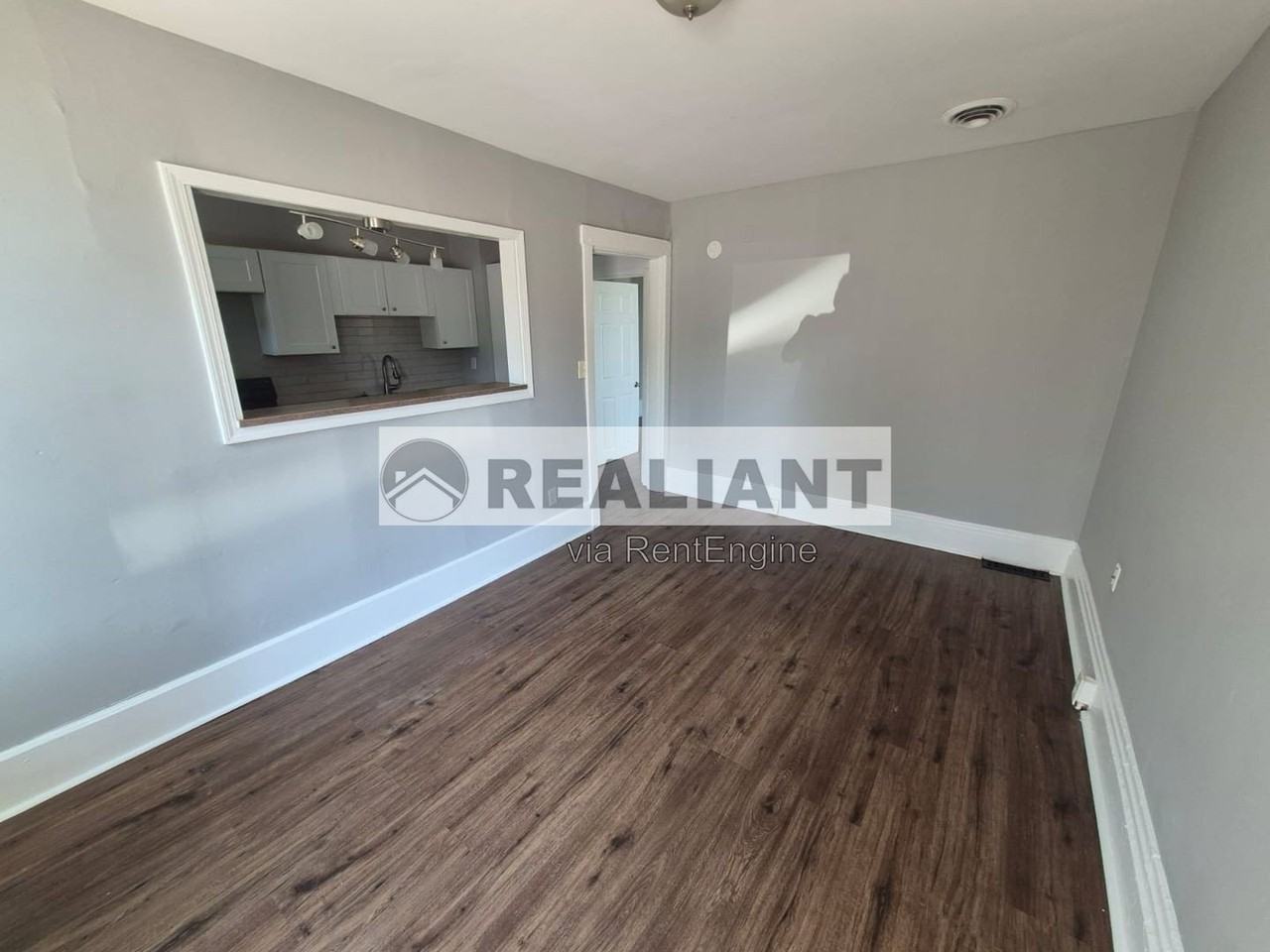 338 Bush St #1 - Photo 3 of 12