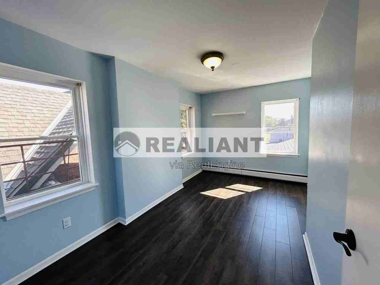 243 W 8th St #2 - Photo 4 of 27