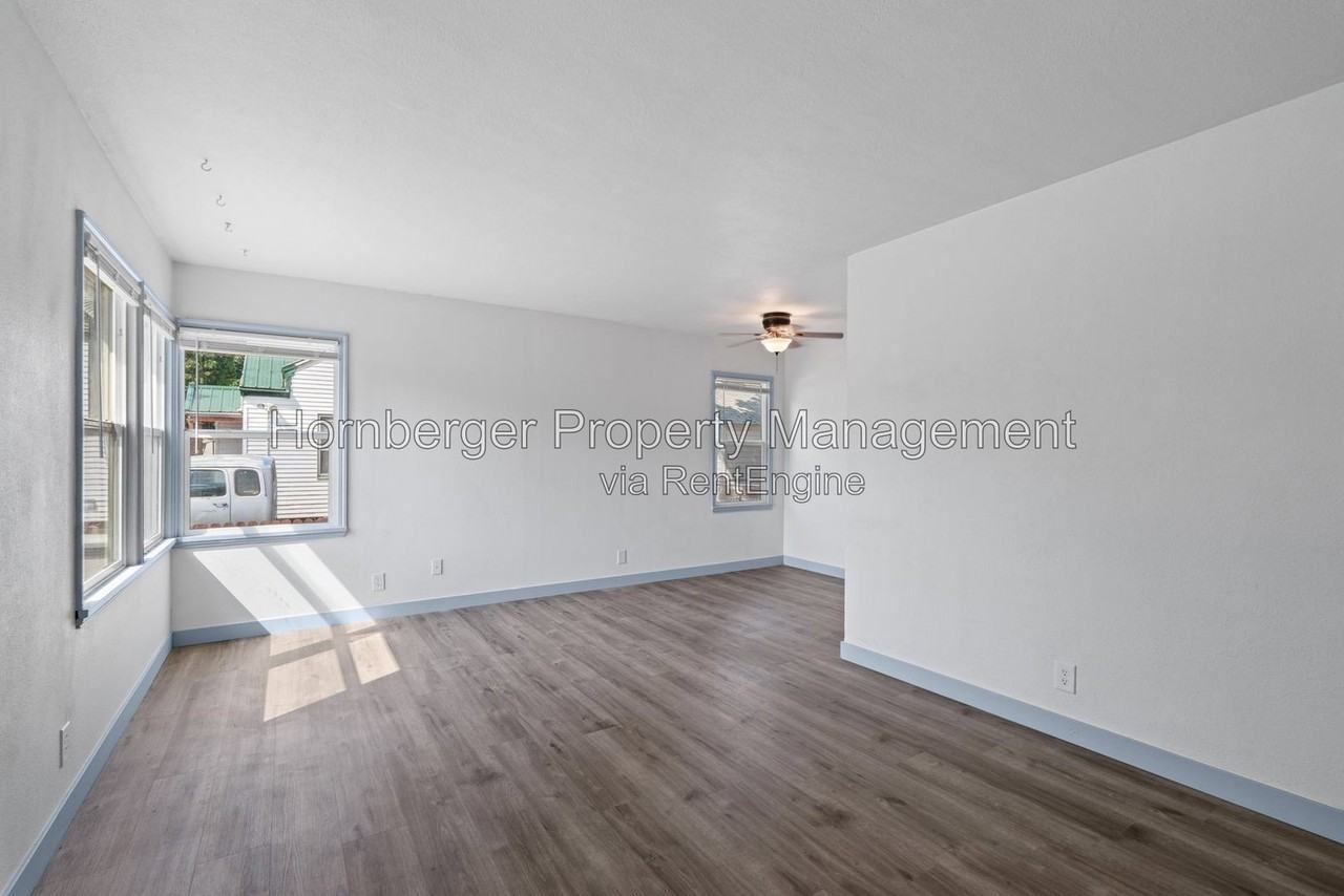 10106 N Wesley Rd - Photo 3 of 24
