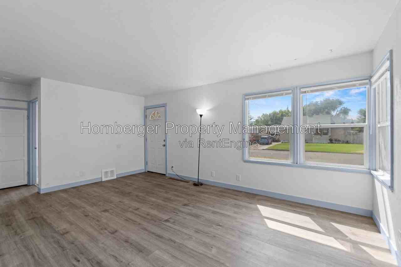 10106 N Wesley Rd - Photo 5 of 24
