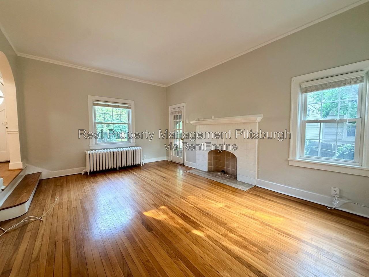 113 Bayard Pl - Photo 2 of 22
