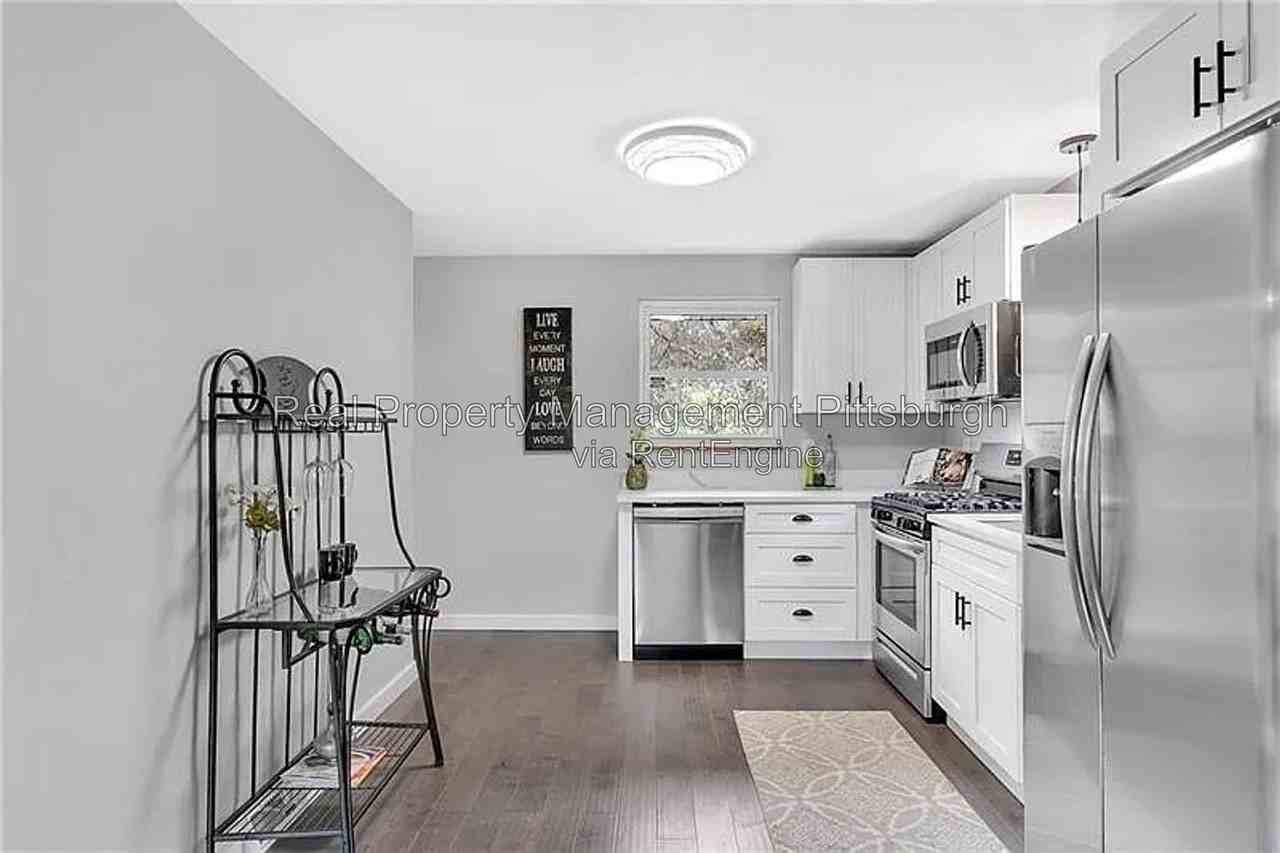 1307 Universal Rd - Photo 7 of 23
