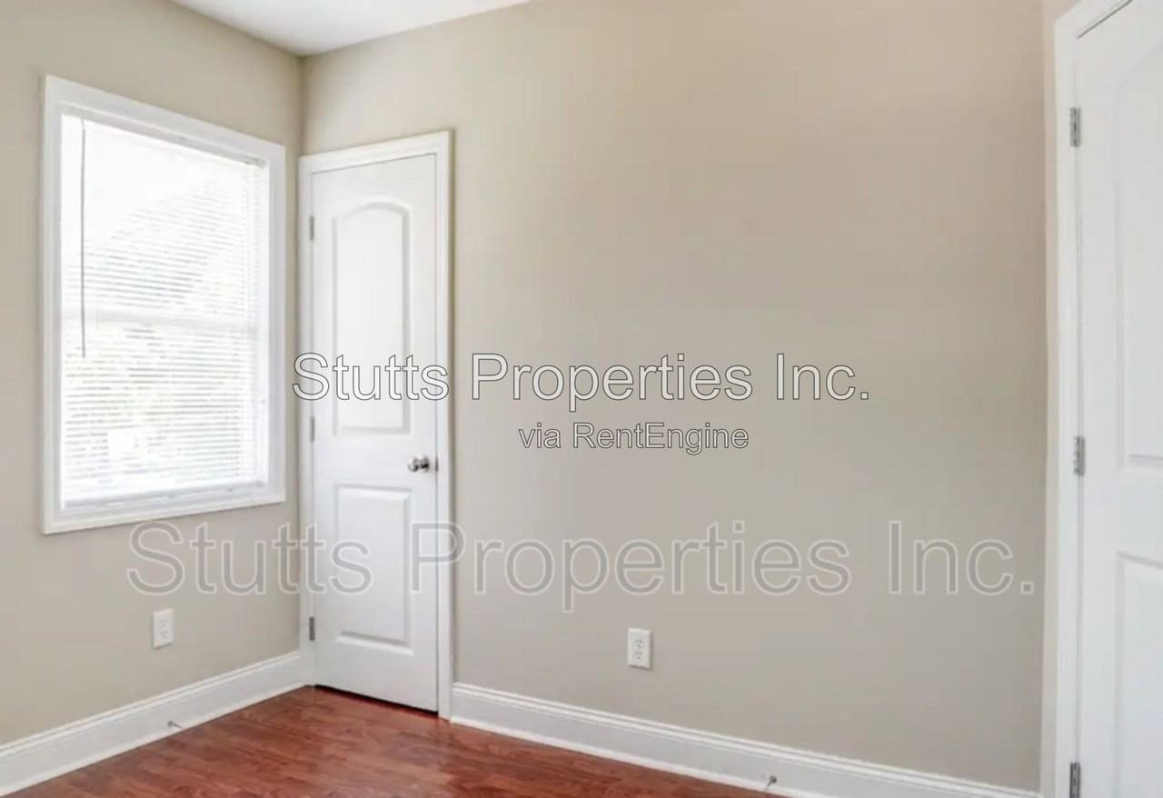 1246 Graham Ave #22 - Photo 7 of 10