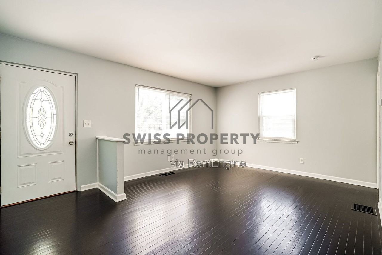 3381 Norwood St - Photo 2 of 16
