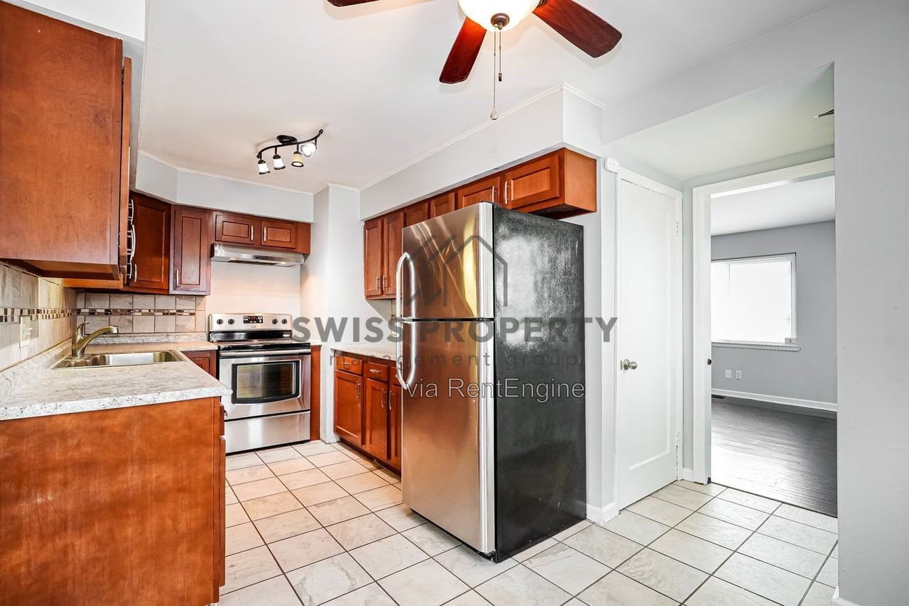 3381 Norwood St - Photo 6 of 16
